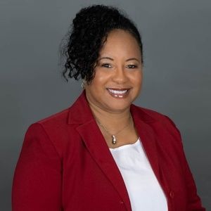 Meet your Posher, Beverly